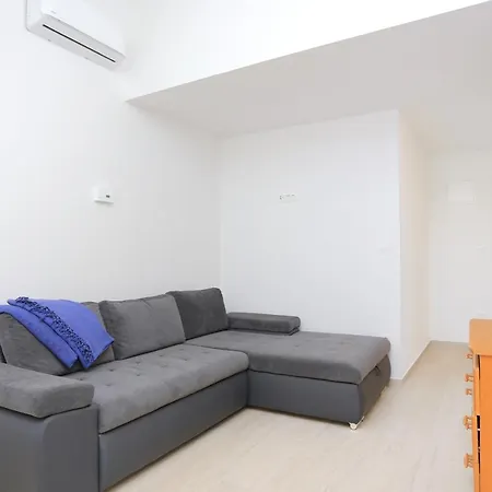 Daire By The Sea Duce, Omis - 4795 Dugi Rat